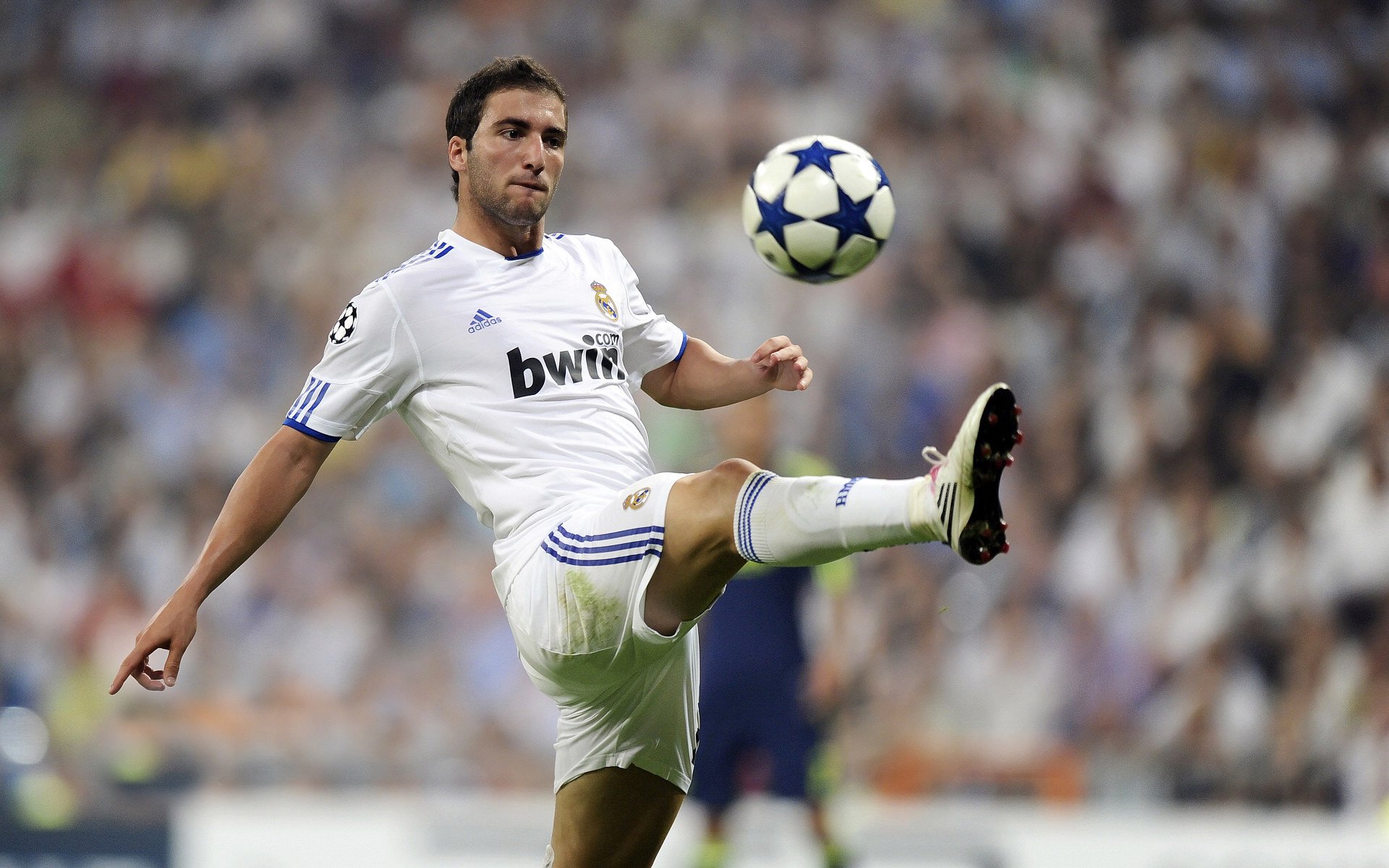 电竞场馆建设提速，推动线下赛事发展，电竞比赛场馆